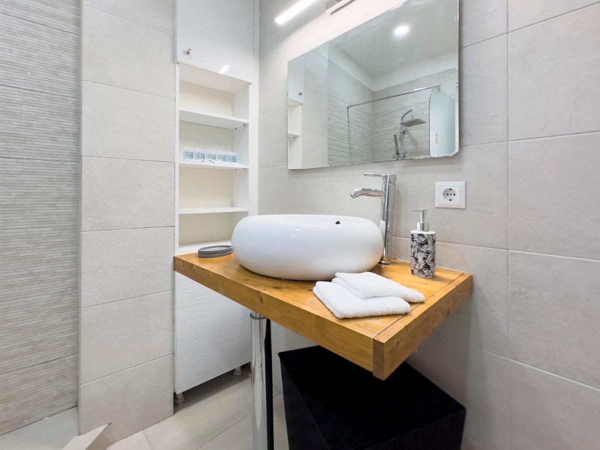 Mihail Voda Modern 55Sqm In Athens Daire Dış mekan fotoğraf