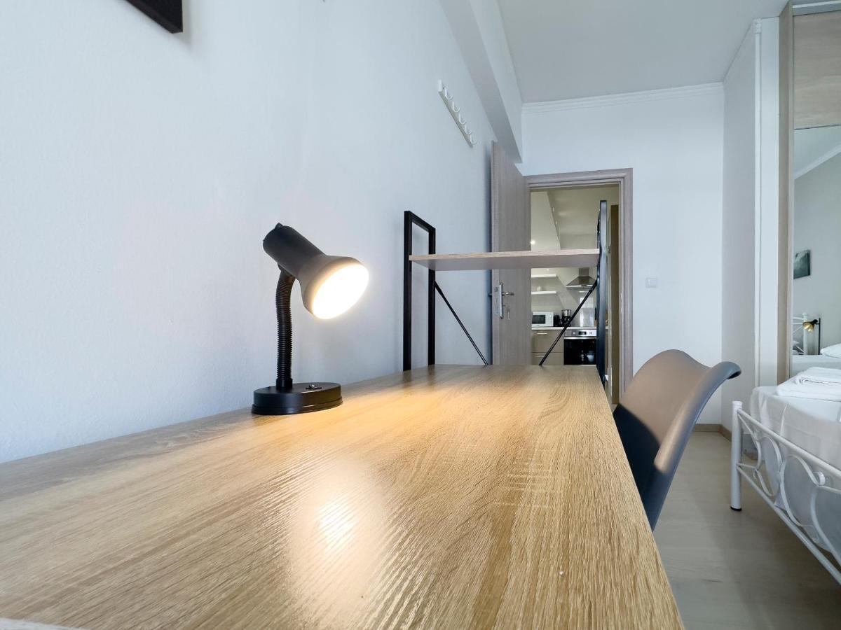 Mihail Voda Modern 55Sqm In Athens Daire Dış mekan fotoğraf